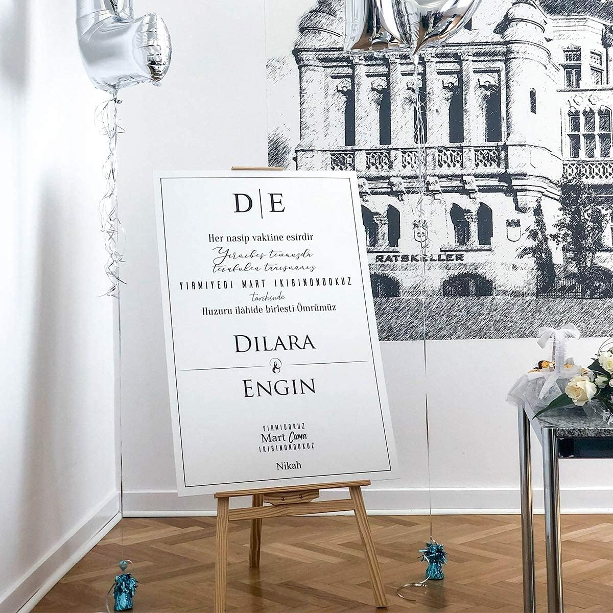 Empfangstafel zur Hochzeit Personalisiert mit Name und Datum