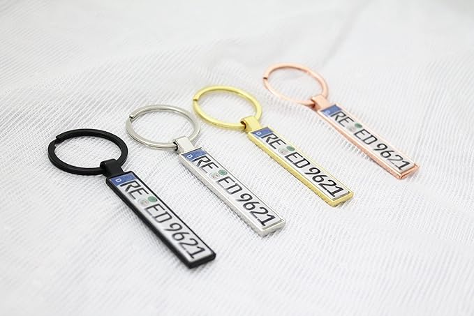 Personalisierter Kennzeichen-Schlüsselanhänger wahlweise mit Geschenkbox Mini Nummernschild