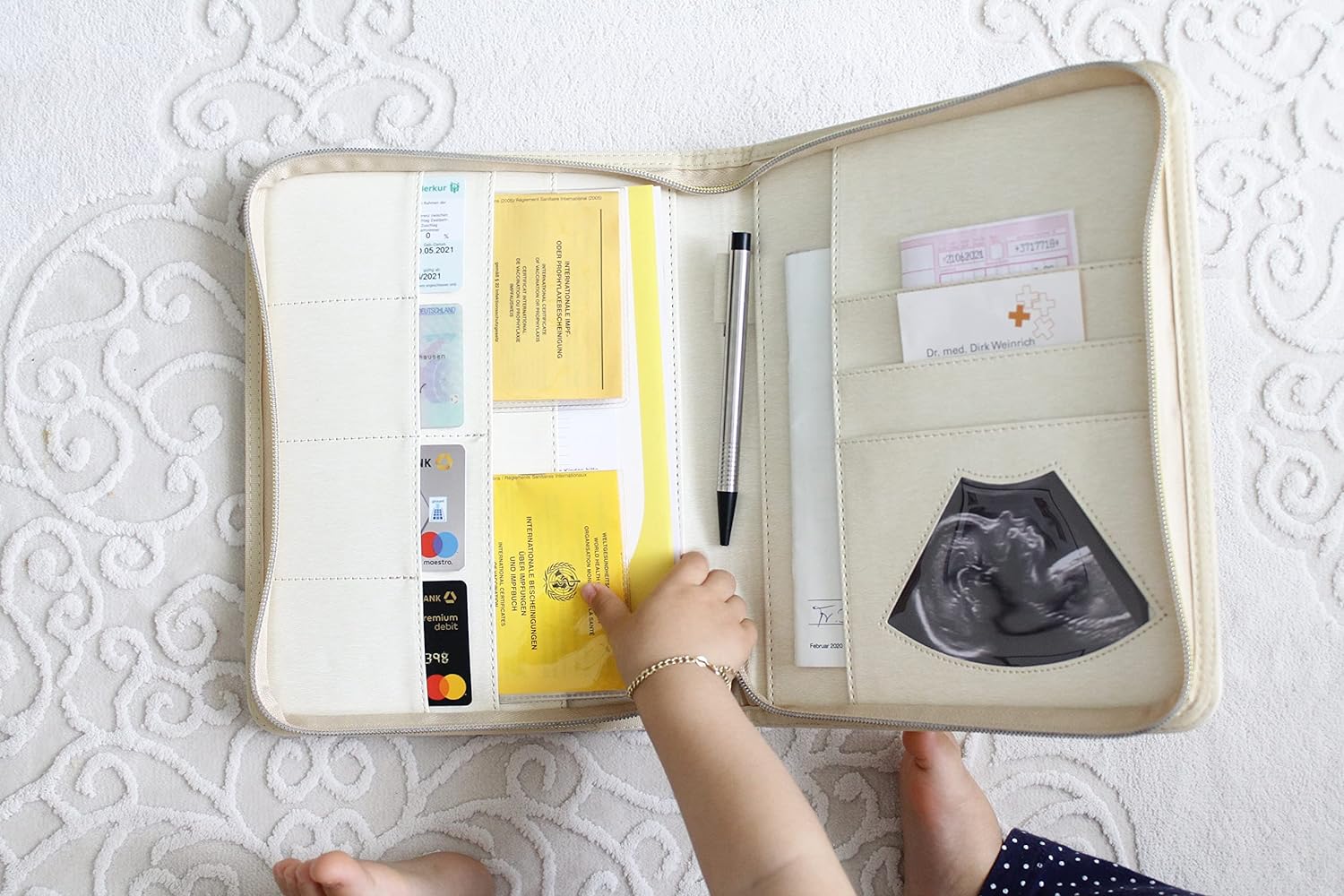 Mama Mutterpasshülle U-Heft Kunstleder 12 Fächer