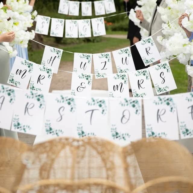 Wedding garland for cutting Just Married including loop perfect wedding gift for the bride and groom to walk through
