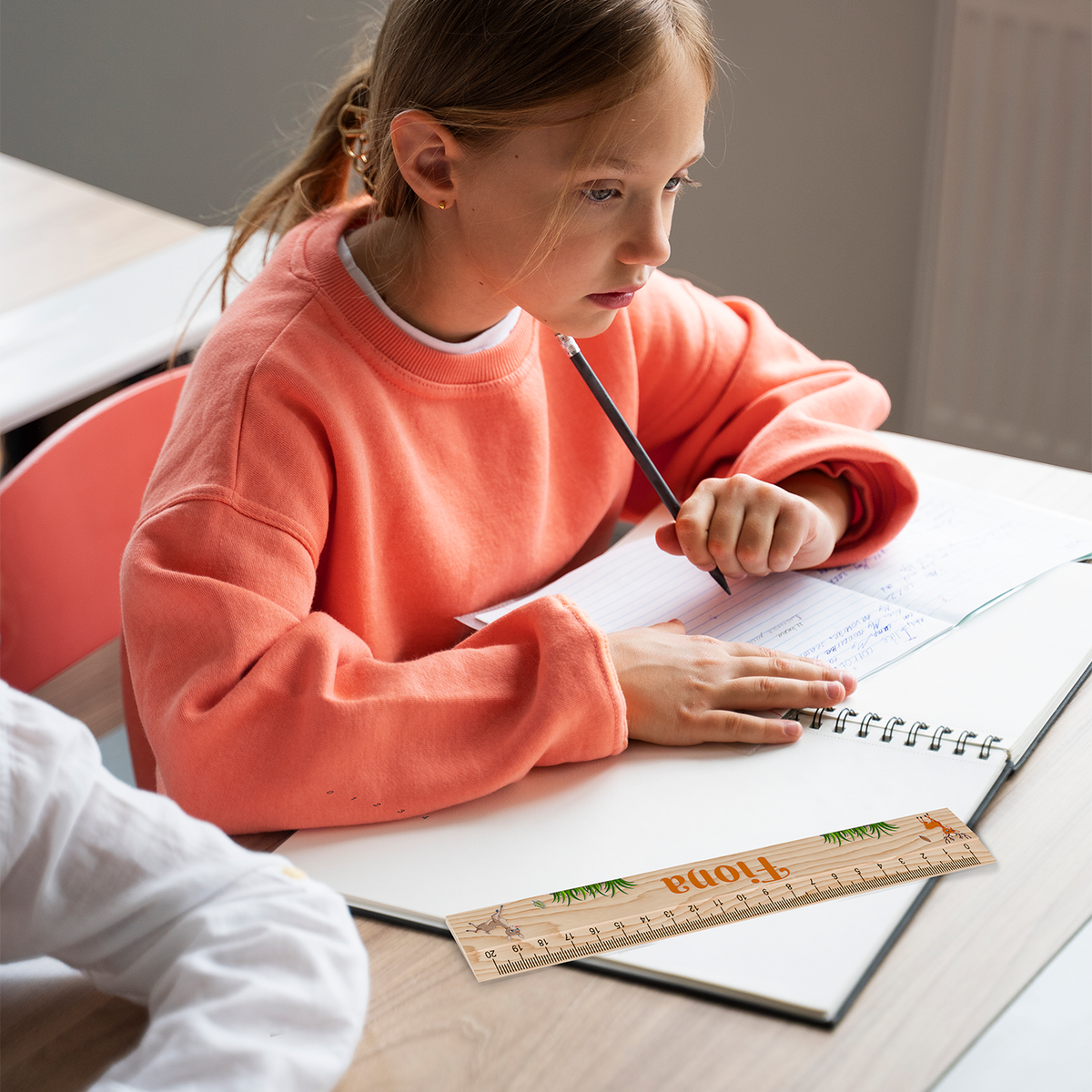 personalisiertes Holzlineal zur Einschulung