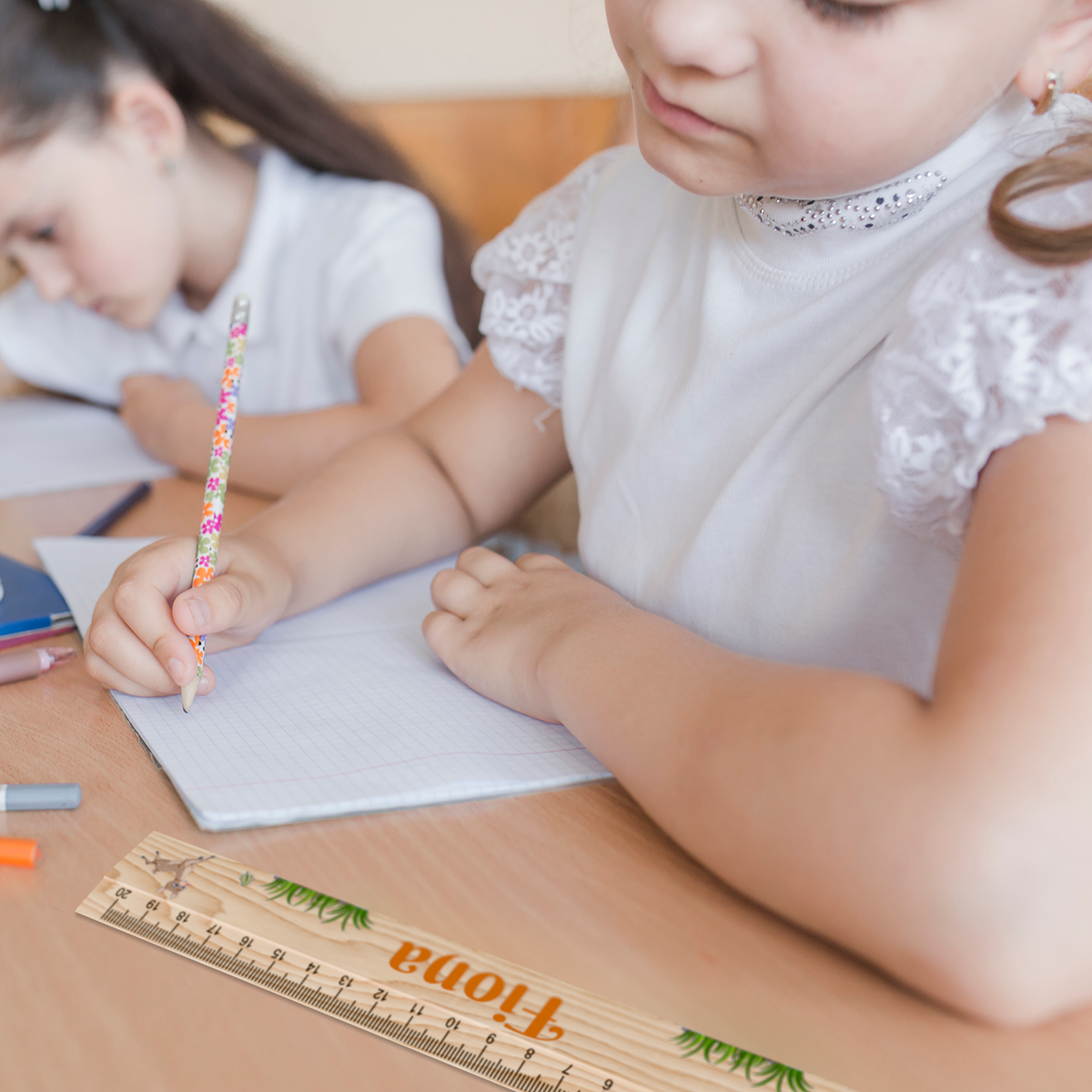 personalisiertes Holzlineal zur Einschulung