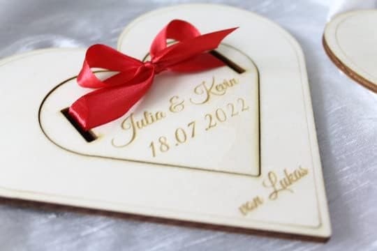 Geldgeschenk Hochzeit Personalisiert Herzform aus Holz mit Band