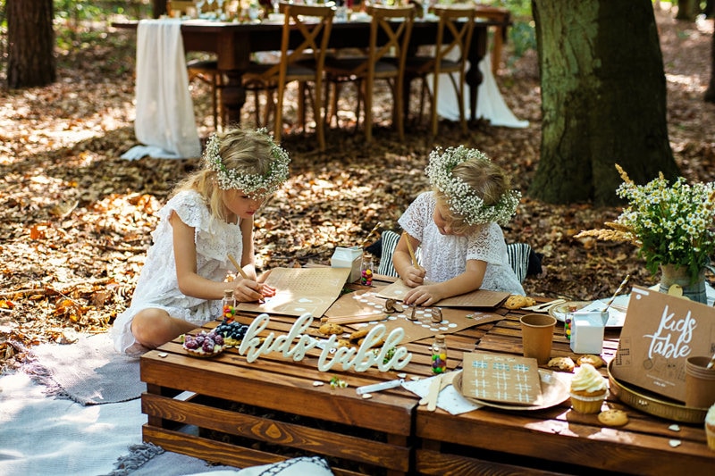 Kinderbeschäftigung Set für die Hochzeit mit Spielkarten / Schiffe versenken / Labyrinth / Wörtersuche /Tic Tac Toe